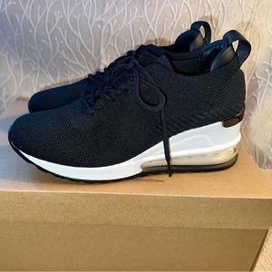 Steve Madden Speeding Black Wedge Sneaker